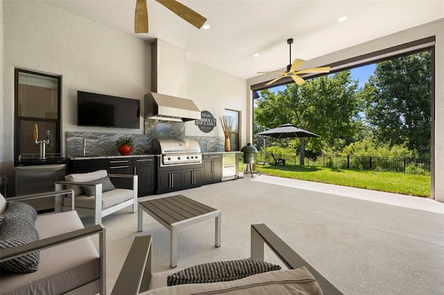 2839 Cordoba Ranch Blvd, Lutz, FL 33559 - view of patio / terrace featuring ceiling fan, exterior kitchen, and an outdoor living space