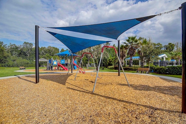 2839 Cordoba Ranch Blvd, Lutz, FL 33559 - view of communal playground