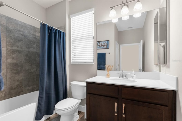 11597 Weaver Hollow Rd, New Port Richey, FL 34654 - bathroom with vanity and shower / bath combo with shower curtain