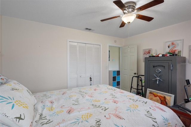 3243 Azalea Dr, Hernando Beach, FL 34607 - bedroom with a closet and ceiling fan