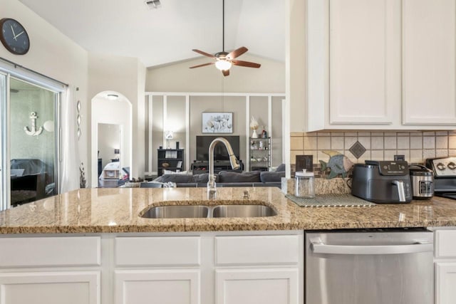 4834 Lakes Edge Ln, Kissimmee, FL 34744 - photo 12