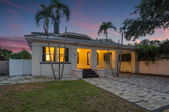 1650 22nd Ave N, Saint Petersburg, FL 33713 - photo 1