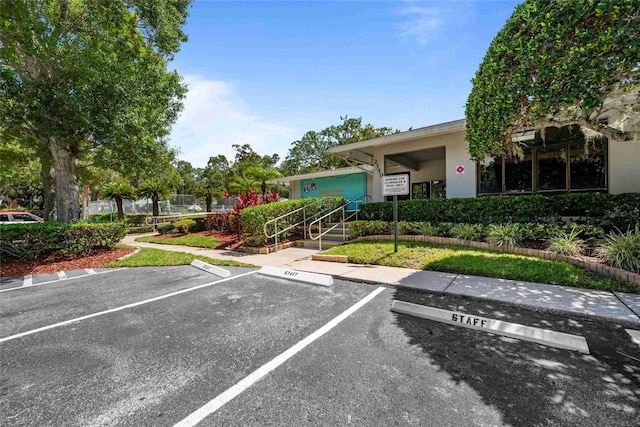 3350 Fox Hunt Dr, Palm Harbor, FL 34683 - view of uncovered parking lot