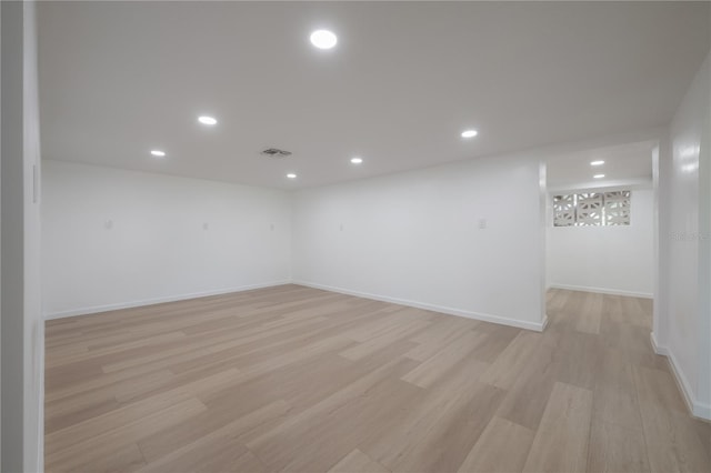 6108 Oak Ridge Ave, New Port Richey, FL 34653 - empty room featuring recessed lighting and light wood-style flooring
