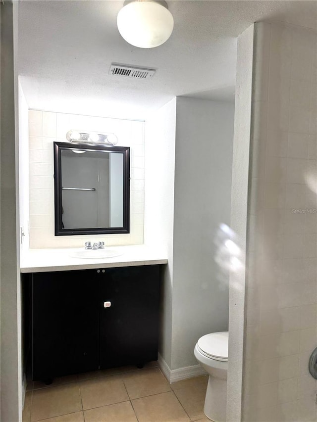 4207 Winding Moss Trl Unit 201, Tampa, FL 33613 - bathroom featuring tile patterned flooring and vanity