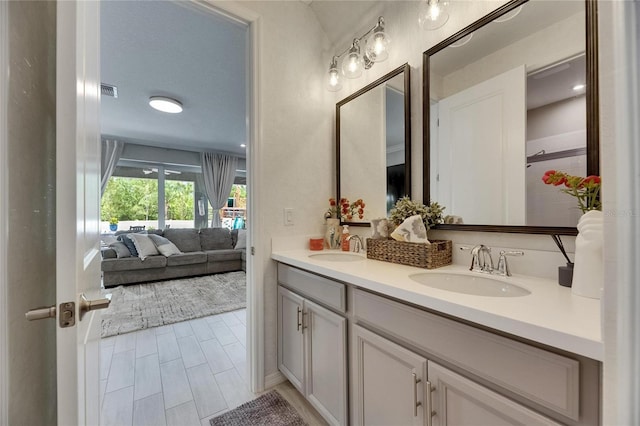 10399 Boyette Brook St, Riverview, FL 33569 - full bathroom featuring ensuite bath and double vanity