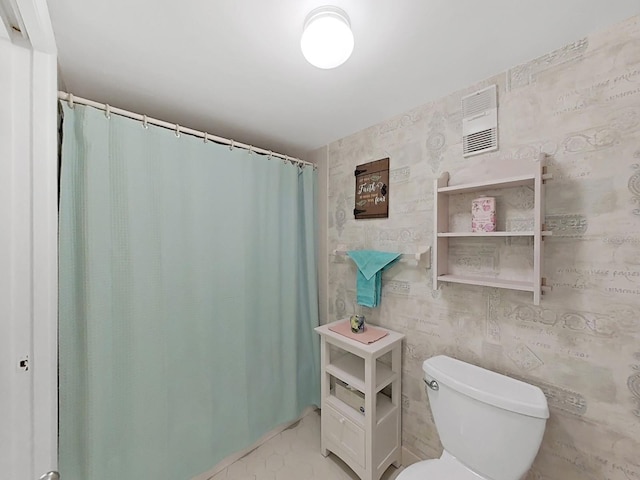 700 Starkey Rd Unit 311, Largo, FL 33771 - full bathroom with curtained shower