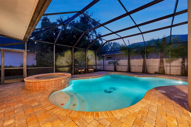 31646 Baymont Loop, Wesley Chapel, FL 33543 - view of swimming pool featuring a patio, a pool with connected hot tub, and a lanai