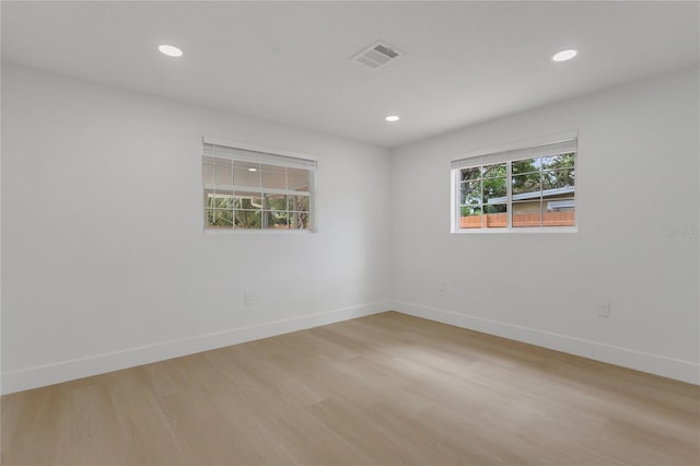 2837 Woodcrest Dr, Sarasota, FL 34239 - photo 16