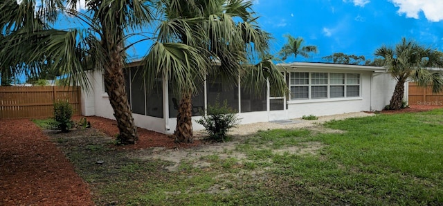 2837 Woodcrest Dr, Sarasota, FL 34239 - photo 23