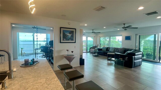 244 Mariner Dr, Tarpon Springs, FL 34689 - photo 6