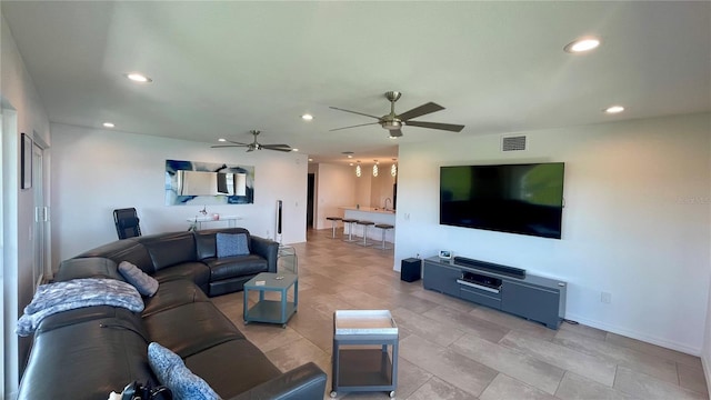244 Mariner Dr, Tarpon Springs, FL 34689 - photo 53