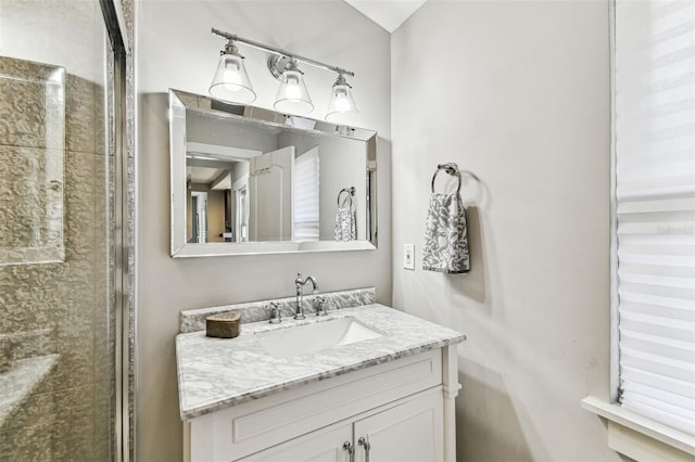 711 S Bungalow Ter, Tampa, FL 33606 - full bath featuring vanity and a shower