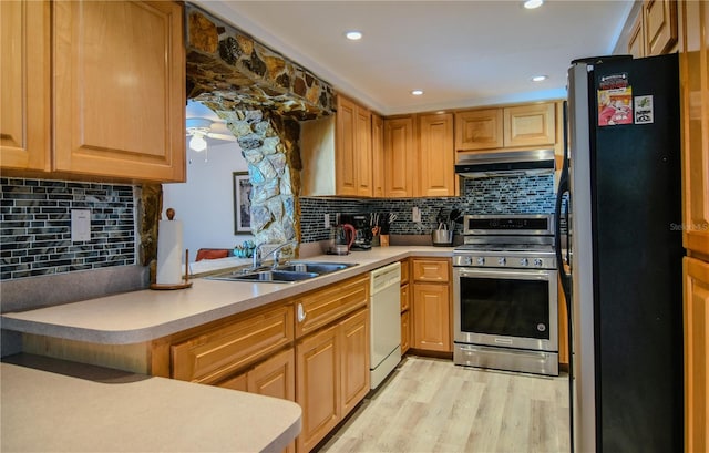 7699 92nd St, Seminole, FL 33777 - photo 9