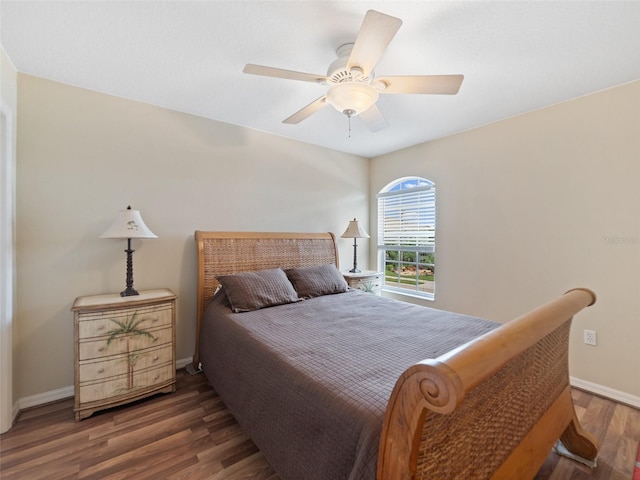 8222 Haven Harbour Way, Bradenton, FL 34212 - bedroom with wood finished floors and a ceiling fan