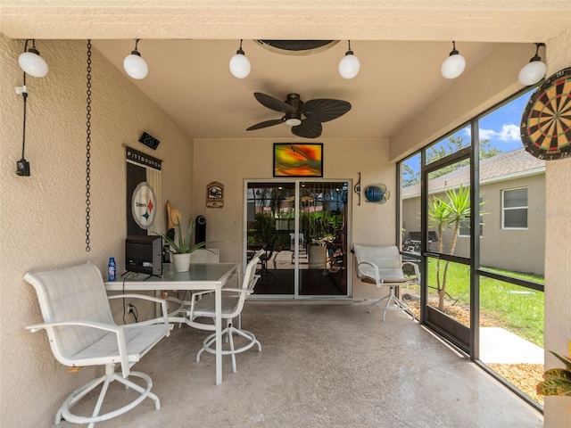 8222 Haven Harbour Way, Bradenton, FL 34212 - sunroom featuring a ceiling fan