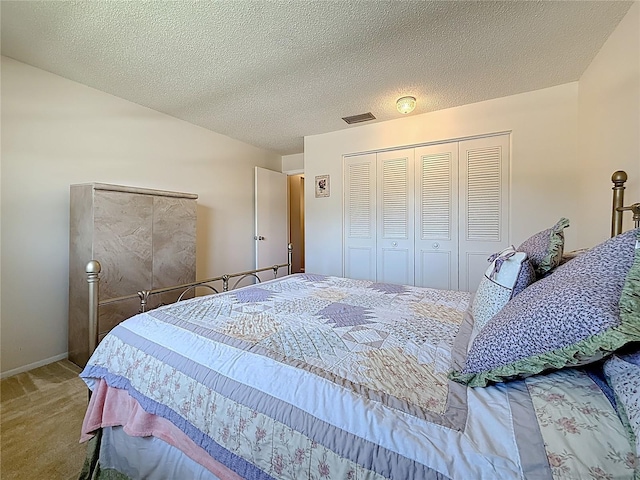 1102 Cara Dr, Largo, FL 33771 - bedroom featuring carpet floors and a closet