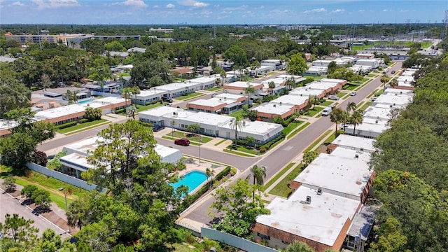 1102 Cara Dr, Largo, FL 33771 - bird's eye view of a pool area