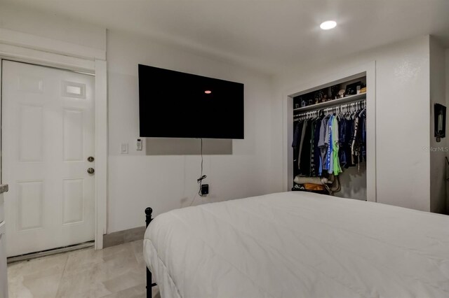 4727 Town N Country Blvd, Tampa, FL 33615 - bedroom featuring a closet