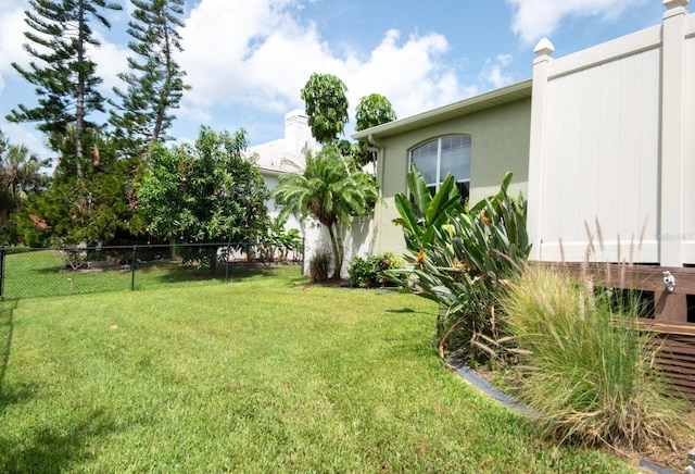 916 Bunker View Dr, Apollo Beach, FL 33572 - view of yard