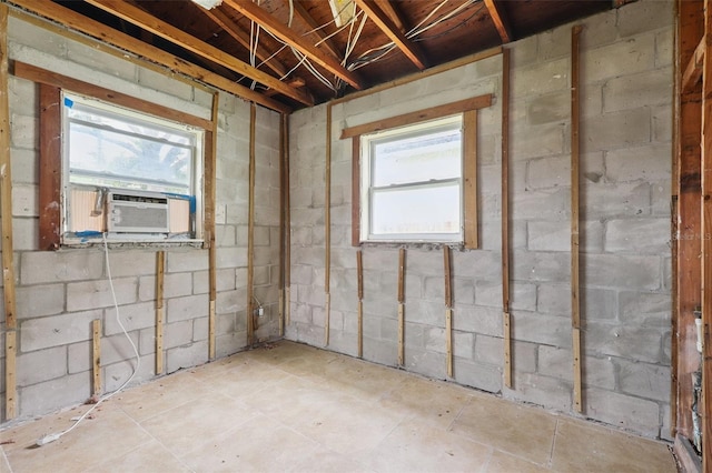 1560 Connecticut Ave NE, Saint Petersburg, FL 33703 - below grade area featuring cooling unit