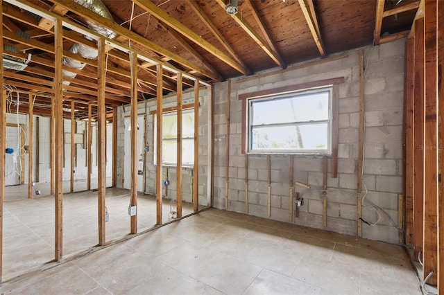 1560 Connecticut Ave NE, Saint Petersburg, FL 33703 - view of basement