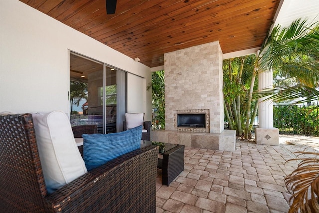 4754 Overlook Dr NE, Saint Petersburg, FL 33703 - photo 29