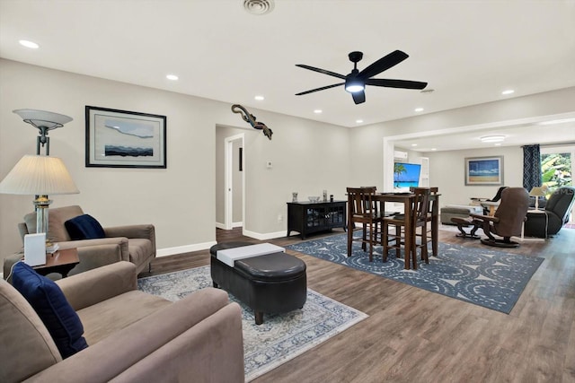 1235 Brookside Dr, Clearwater, FL 33764 - photo 2