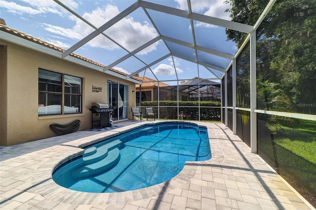 3704 Darston St, Palm Harbor, FL 34685 - outdoor pool with a lanai and a patio