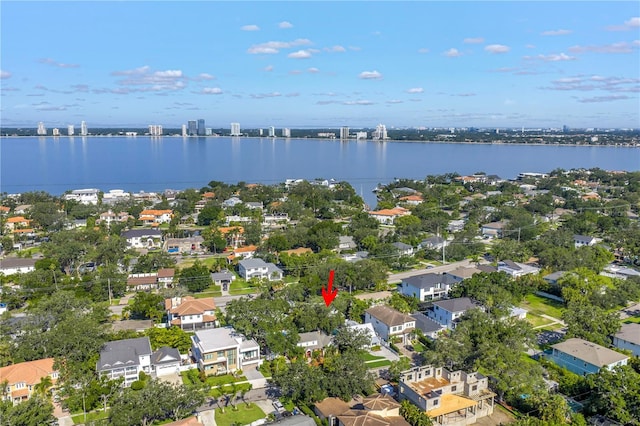 489 W Davis Blvd, Tampa, FL 33606 - aerial view of residential area with a large body of water