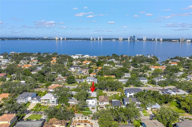 489 W Davis Blvd, Tampa, FL 33606 - aerial view of property's location featuring nearby suburban area and a nearby body of water