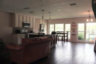 2014 Nancy Ave, Lutz, FL 33548 - photo 11