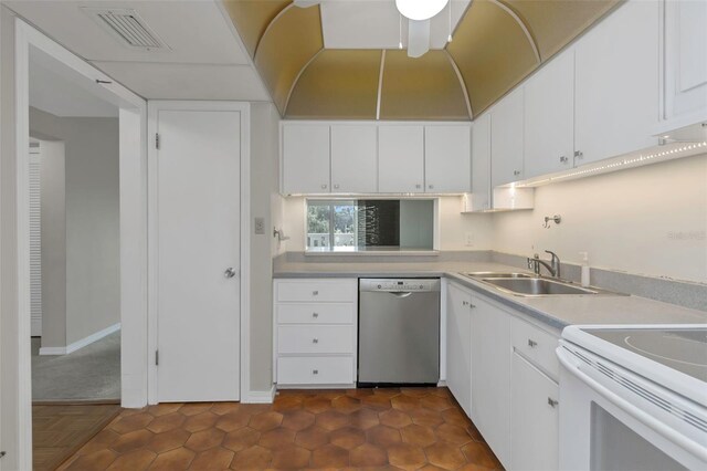 1200 N Shore Dr NE Unit 205, Saint Petersburg, FL 33701 - photo 5