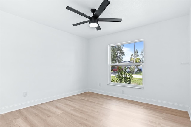 12106 Clearbrook Ct, Riverview, FL 33569 - spare room with light wood finished floors and ceiling fan