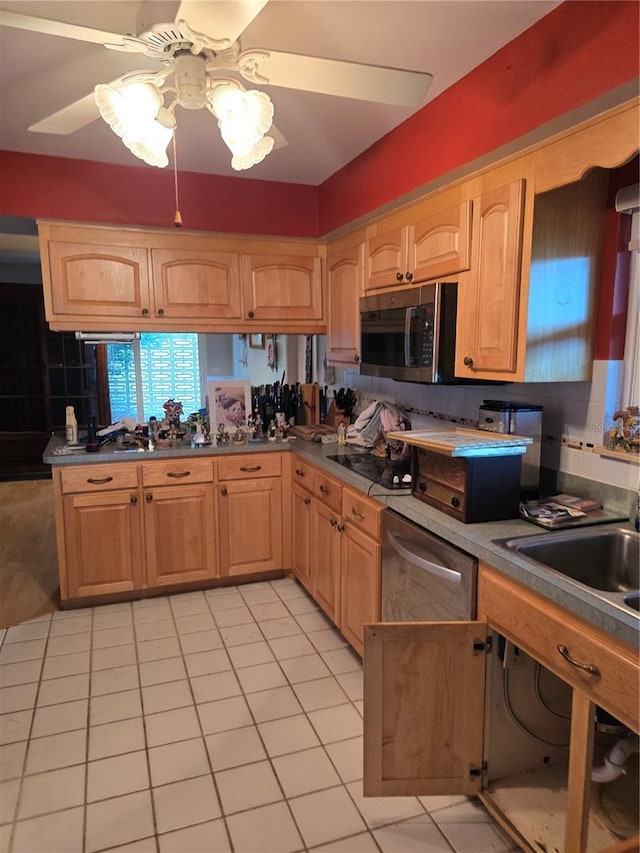534 N Larry Cir, Brandon, FL 33511 - kitchen with appliances with stainless steel finishes, light brown cabinetry, a ceiling fan, and light tile patterned floors