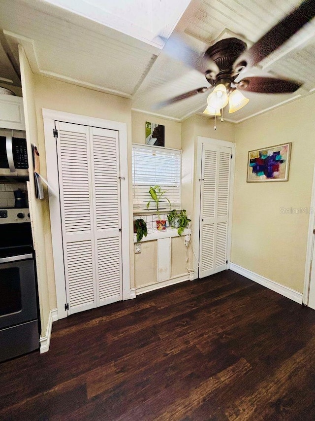 3135 33rd Ave N, Saint Petersburg, FL 33713 - photo 16
