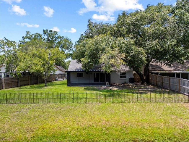 4639 Cabbage Palm Dr, Valrico, FL 33596 - view of fenced backyard