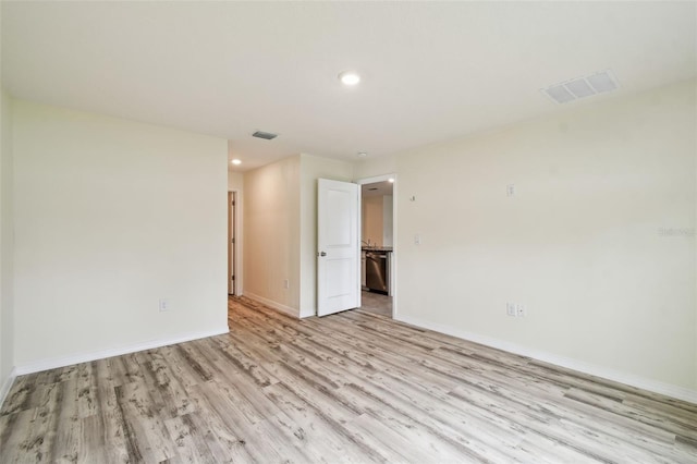 4119 Autumn Amber Dr, Spring Hill, FL 34609 - unfurnished room with light wood-style flooring and recessed lighting