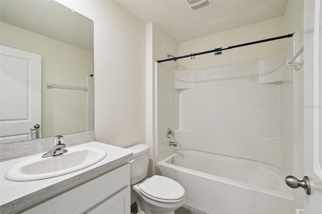 4119 Autumn Amber Dr, Spring Hill, FL 34609 - bathroom with vanity and shower / tub combination