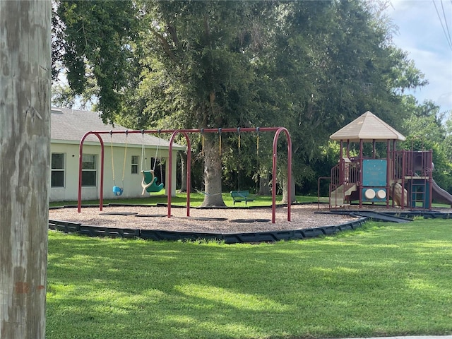 10109 36th Ct E, Parrish, FL 34219 - community playground featuring a yard