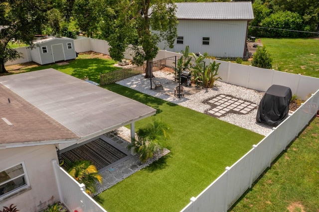 2307 S Kingsway Rd, Seffner, FL 33584 - photo 2