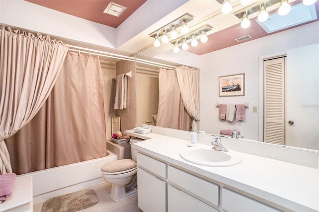 3335 Foxridge Cir, Tampa, FL 33618 - bathroom with vanity, shower / tub combo with curtain, and tile patterned flooring