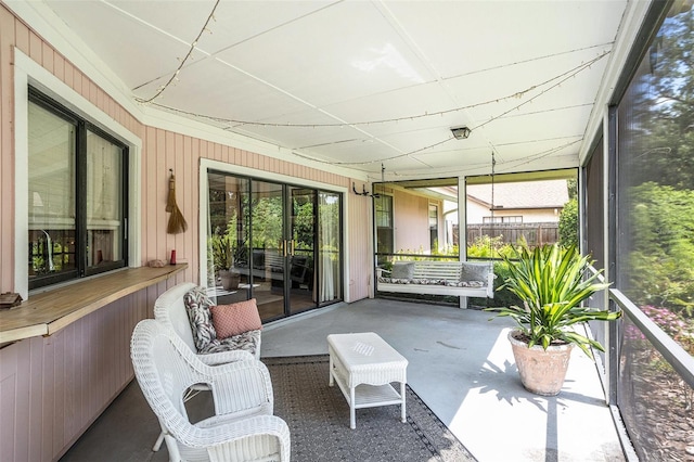 3335 Foxridge Cir, Tampa, FL 33618 - view of sunroom / solarium