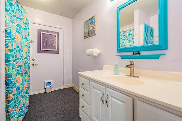 1810 Orange Hill Dr, Brandon, FL 33510 - full bath featuring vanity