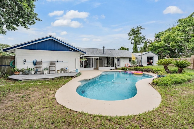1810 Orange Hill Dr, Brandon, FL 33510 - back of property featuring a sunroom and a deck