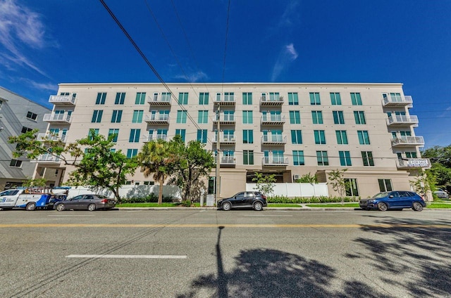 600 3rd Ave S Unit 301, Saint Petersburg, FL 33701 - photo 2