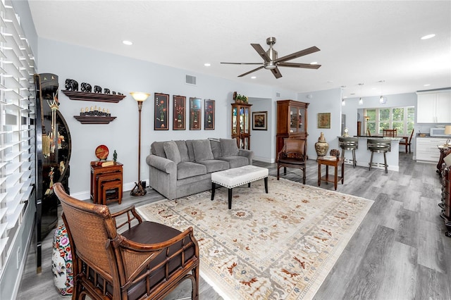 2430 Florentine Way Unit 40, Clearwater, FL 33763 - photo 4