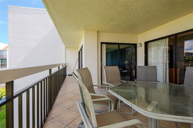 7893 Sailboat Key Blvd S Unit 304, South Pasadena, FL 33707 - balcony featuring outdoor dining area