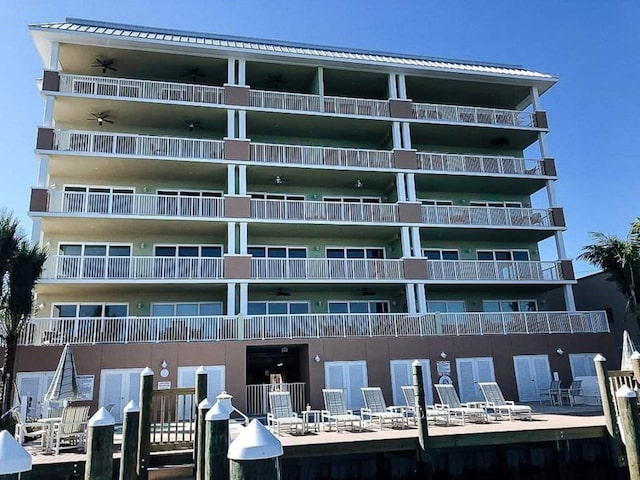 706 Bayway Blvd Unit 502, Clearwater Beach, FL 33767 - view of apartment building / complex