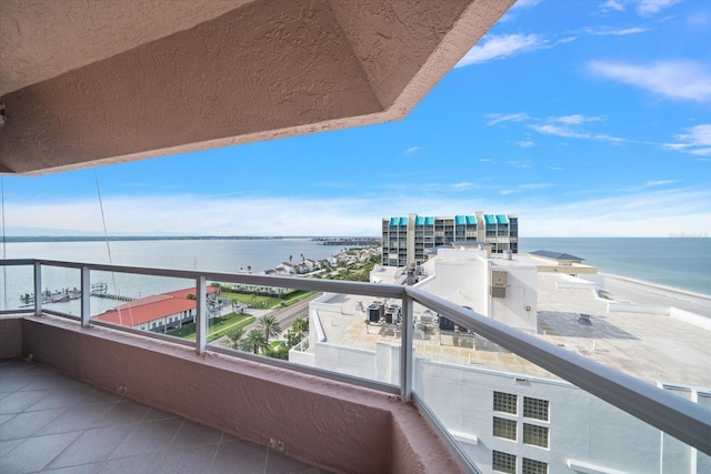 1340 Gulf Blvd Unit 12A, Clearwater Beach, FL 33767 - balcony featuring a water view